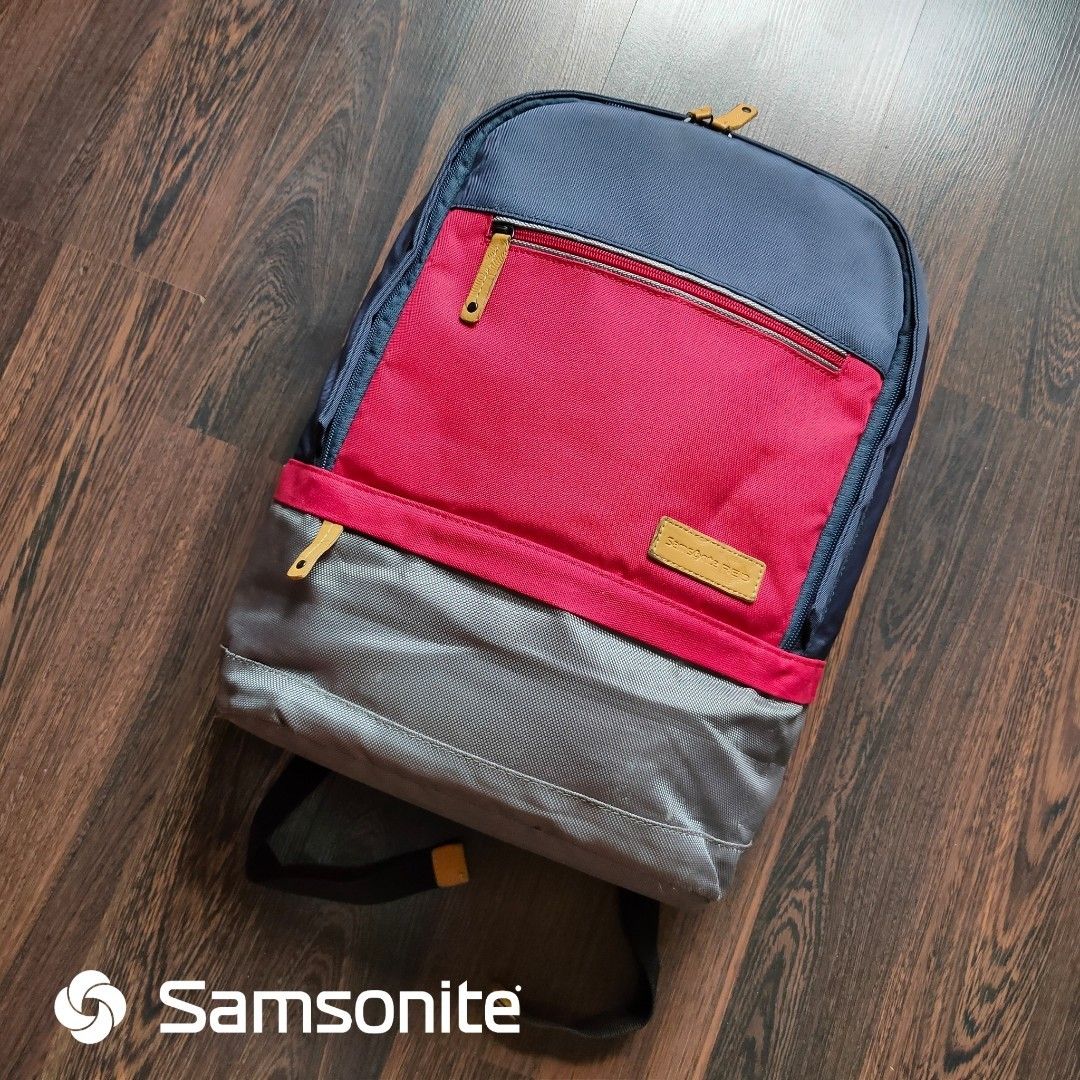 NEW‼️SAMSONITE BACKPACK COLLECTION | Batch 1 (Category: Backpacks) located in Cebu City. Submitted by denimholic (Listing ID 1276836186, Image 2). Description: 💼Authentic Preloved Samsonite Backpack ‼️INTEREST CHECK‼️ ▫️Blue Red Nylon : Medium, P2.8k ▫️Black Leather Multi : Large, P3.8k.