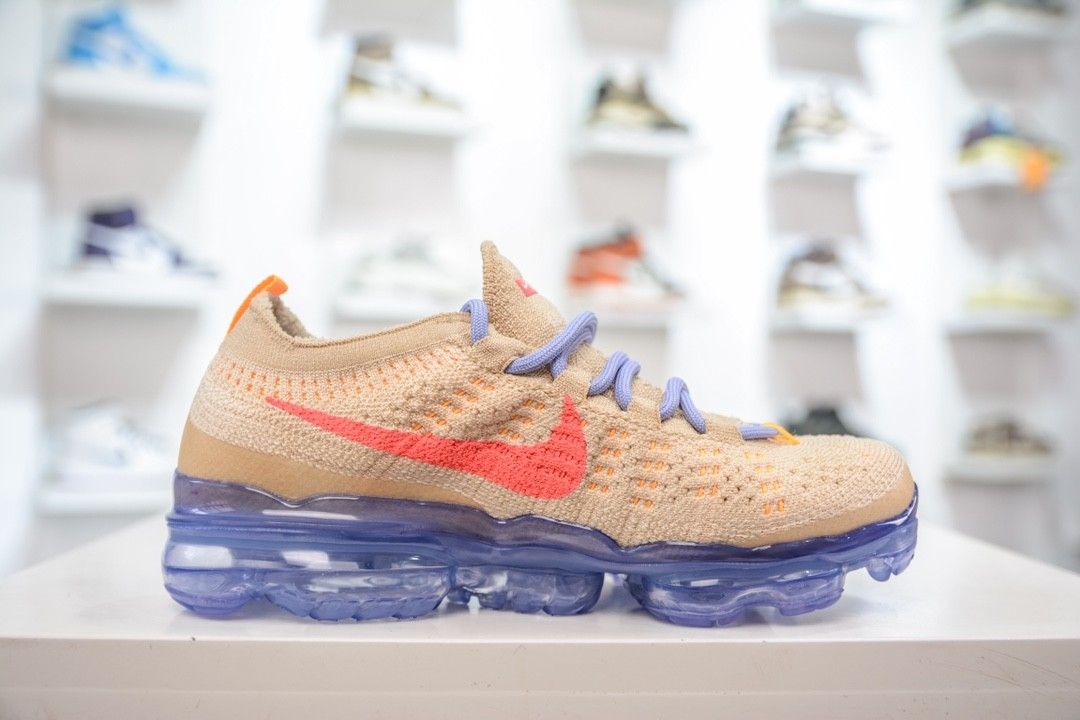 Nike store 200 coral