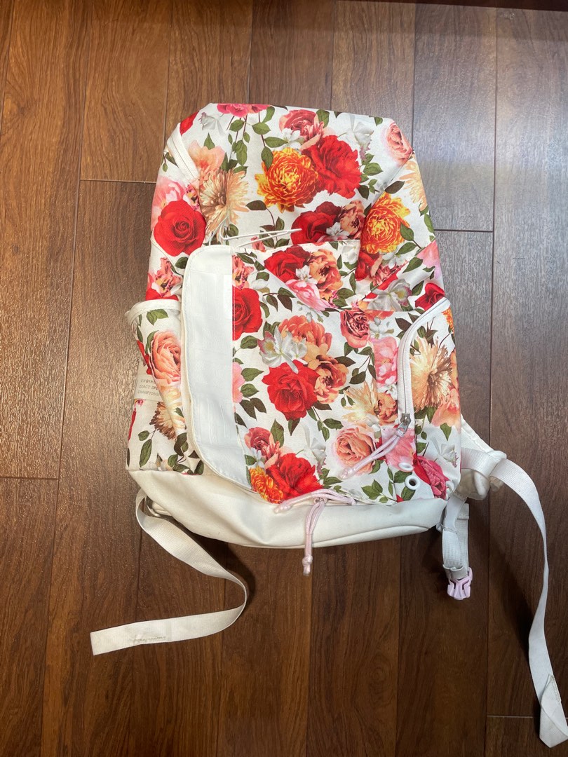 Nike discount flower bag