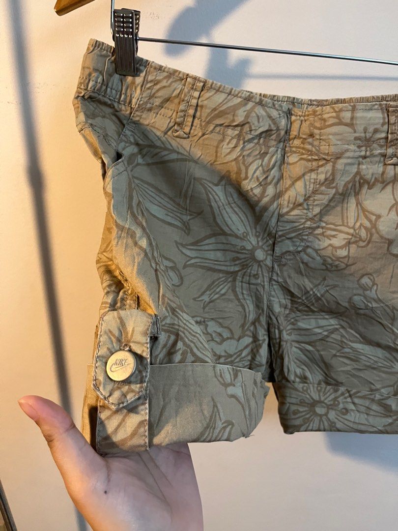 Nike hawaiian store shorts