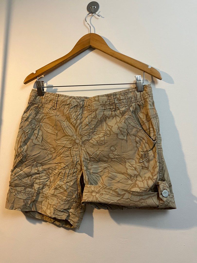Nike Hawaiian Print Shorts Men s Fashion Activewear on Carousell