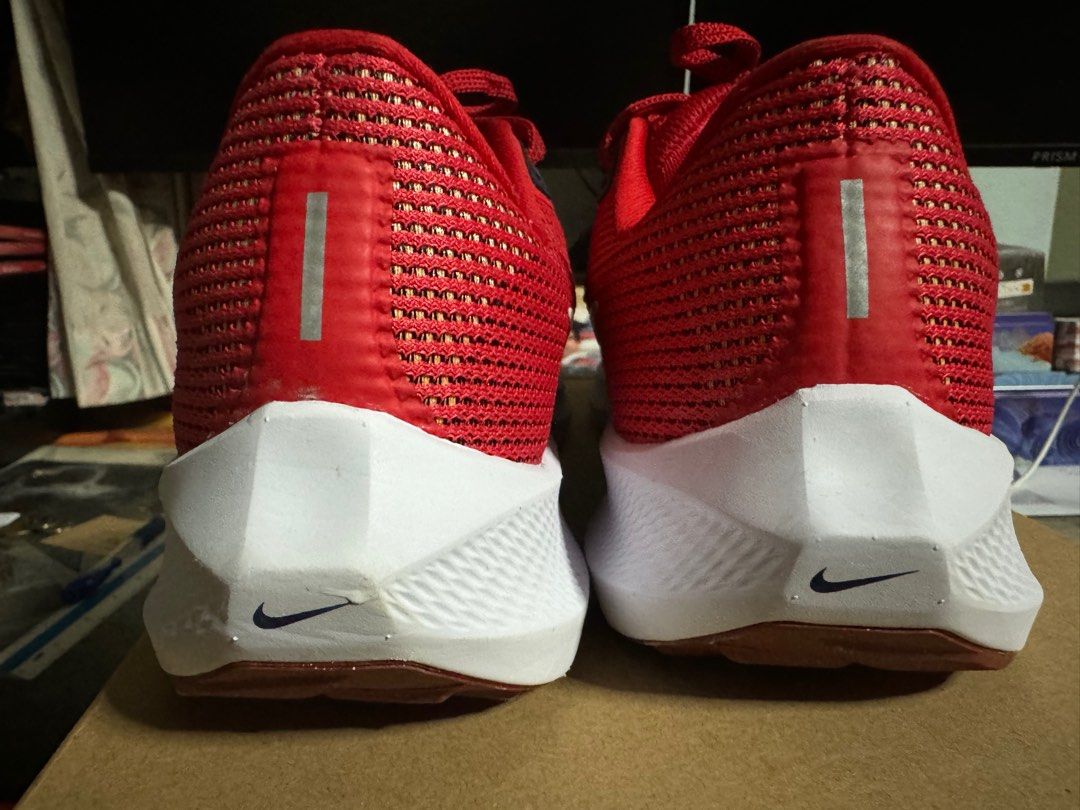 Red nike zoom shoes top
