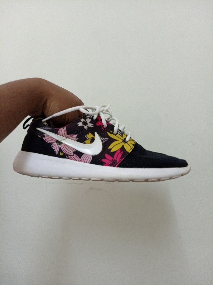 Nike roshe rose best sale