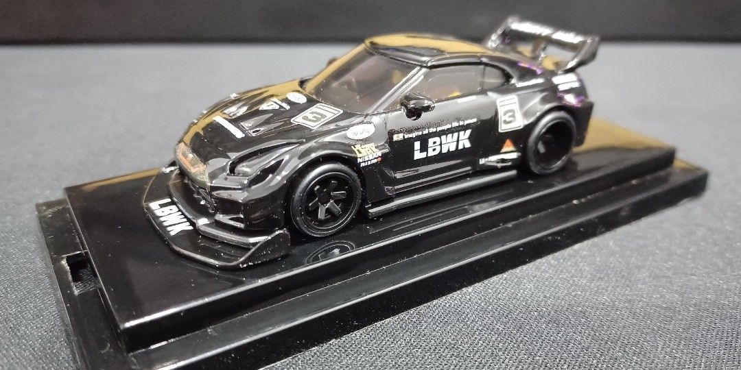 Hot Wheels custom Nissan gtr r35 LBWK custom black.interior custom ...