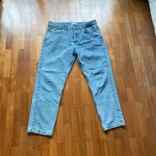 Lee jeans relaxed fit size 31, Men's Fashion, Bottoms, Jeans on Carousell