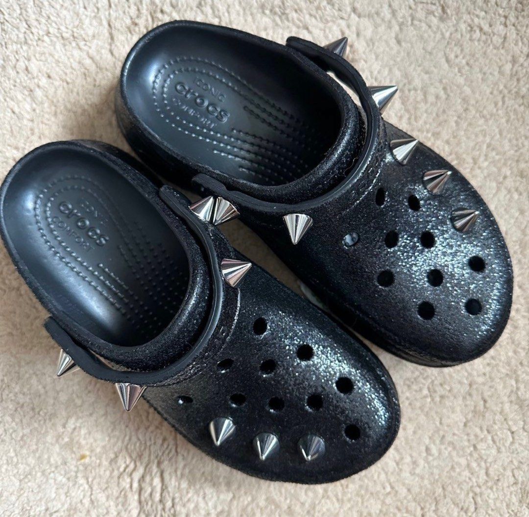 bae crocs size 9