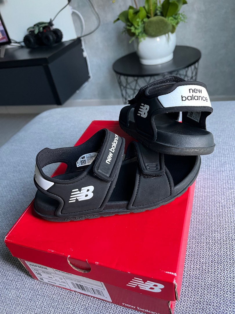 Sandal new balance original hotsell