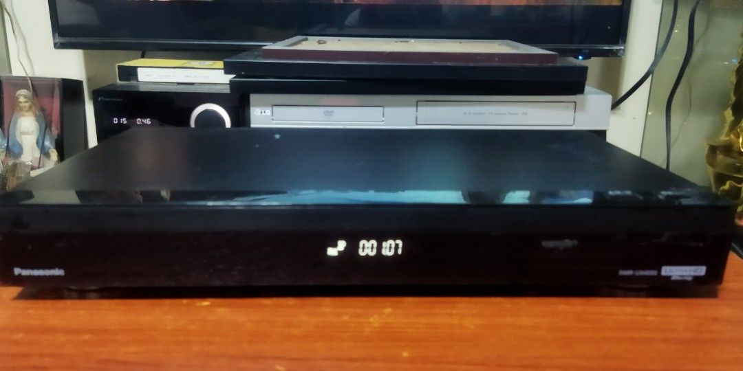 Panasonic Blu-ray DMR-UX4050 Player