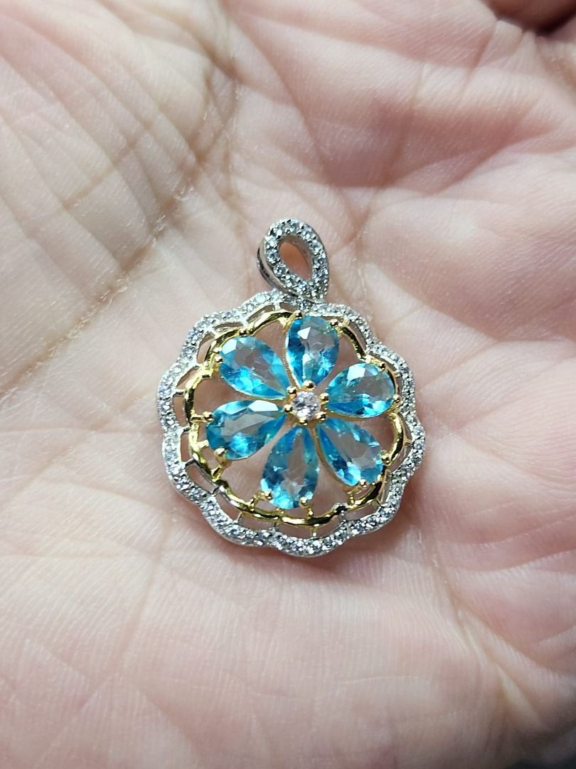 Gemstone sales pendant design
