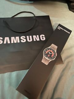 Sealed Box!!  SAMSUNG Galaxy Watch Pro Band 