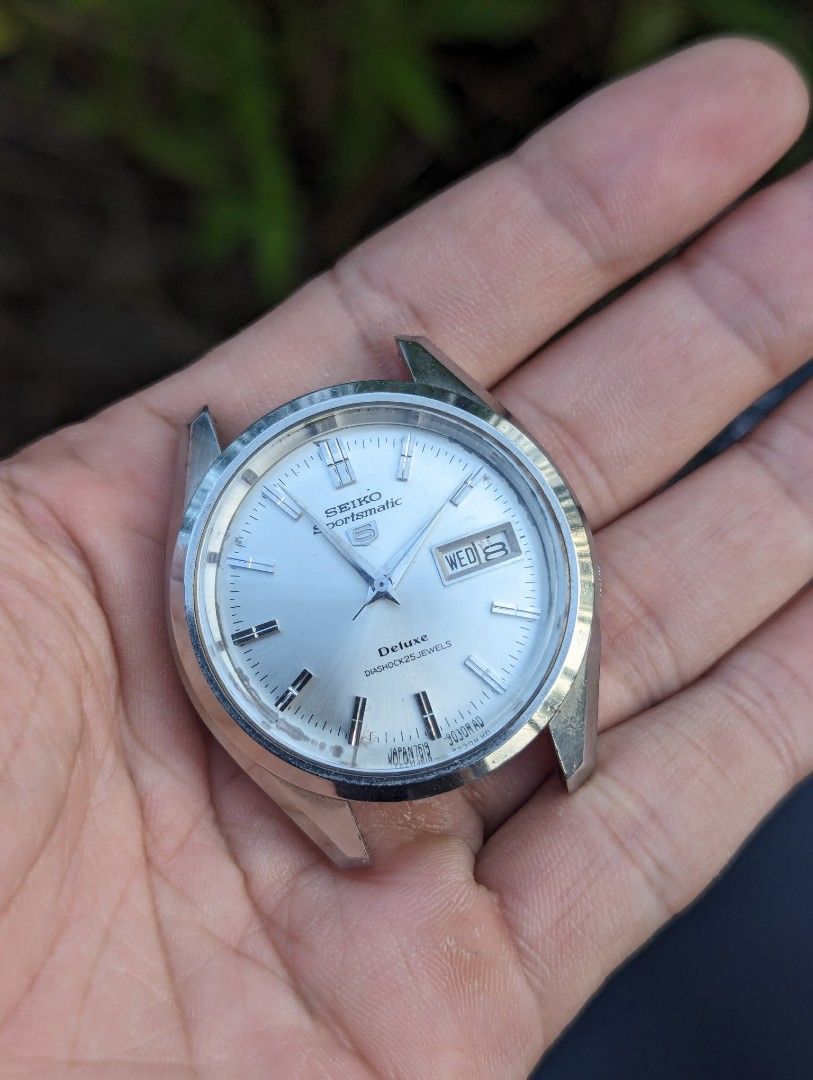 Citizen orient outlet