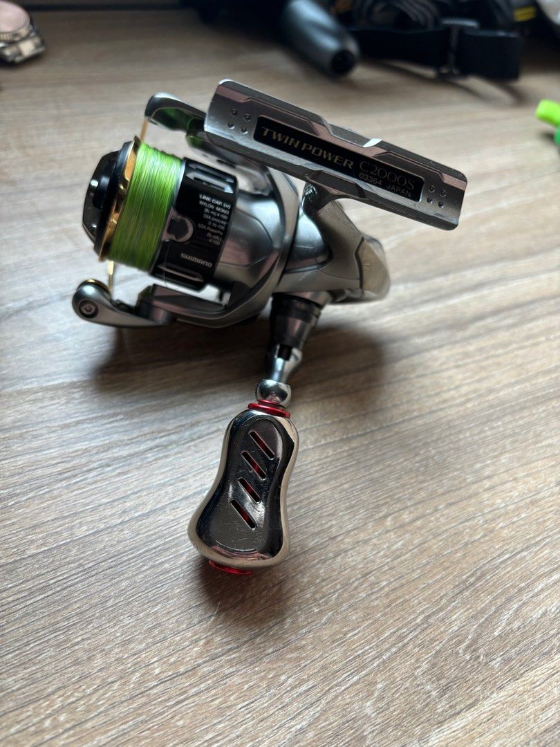 Shimano TwinPower 2000s, Sports Equipment, Fishing on Carousell