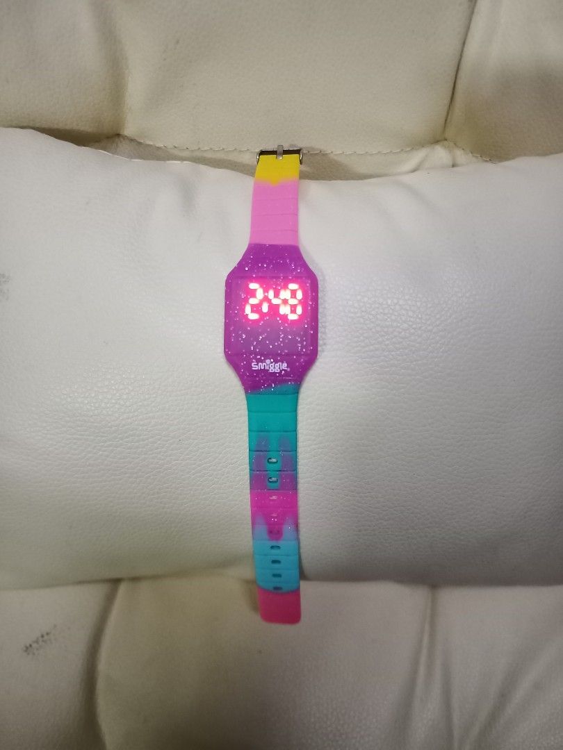 Smiggle best sale swirl watch