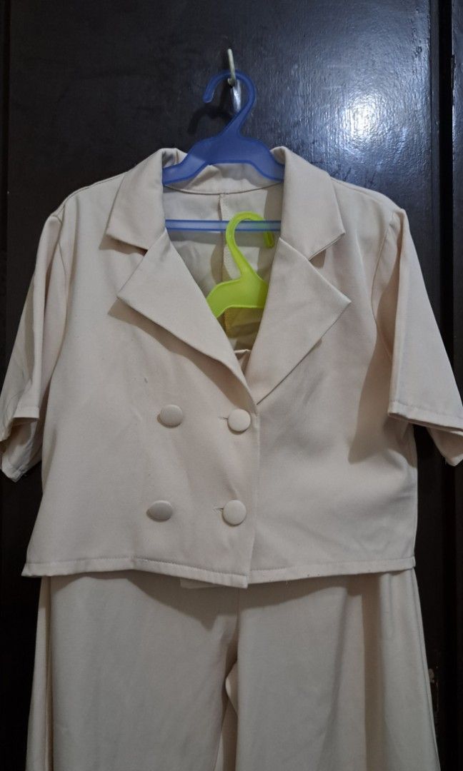 Terno Cream Formal short top with pants (Category: Sets or Coordinates) located in Caloocan City. Submitted by HoshiToSora (Listing ID 1277024565, Image 3). Description: bought in IG store good for semi formal occasions size: S or XS rfs: pants is a bit long, better for 5'4 length of pants: 37.
