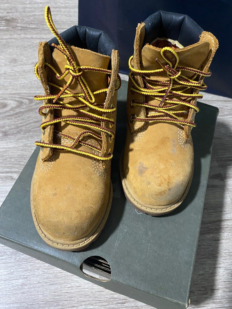 Kids timberland hotsell boots size 5