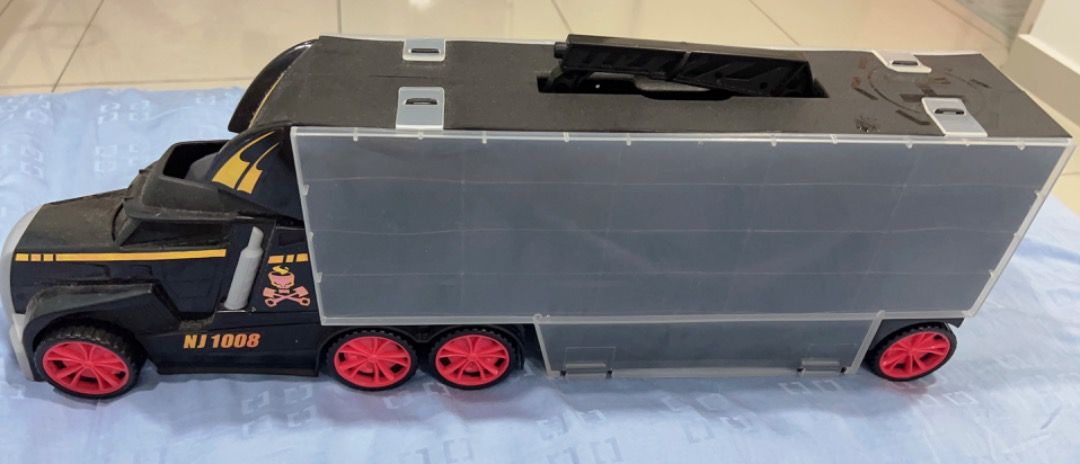 Hot wheels semi truck carrying case outlet