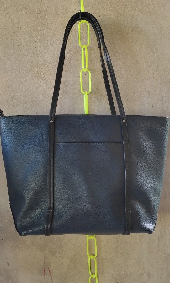 Tumi sinclair Q tote Women s Fashion Bags Wallets Tote Bags