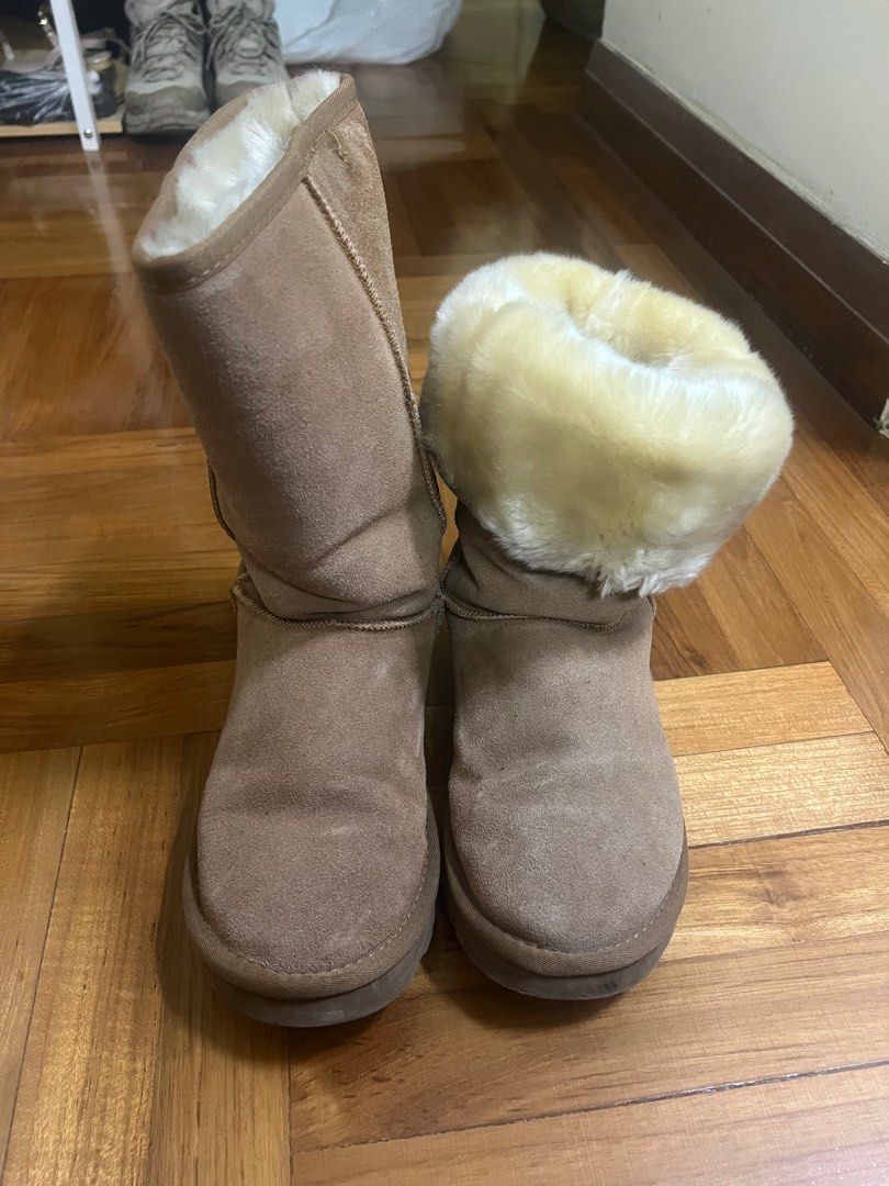 UGG tall boots W7 Carousell