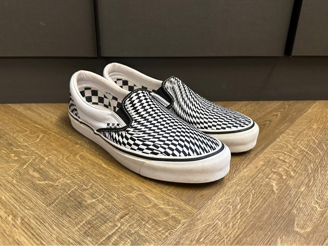 Vans slip-on end vertigo sale