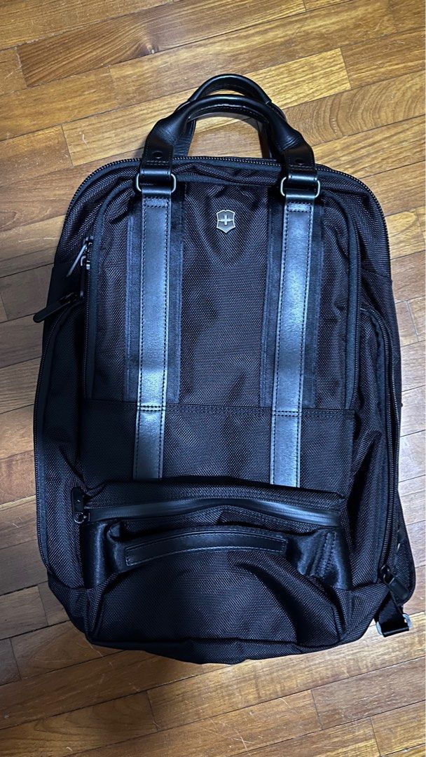 Victorinox bellevue 15.6 laptop backpack 2025
