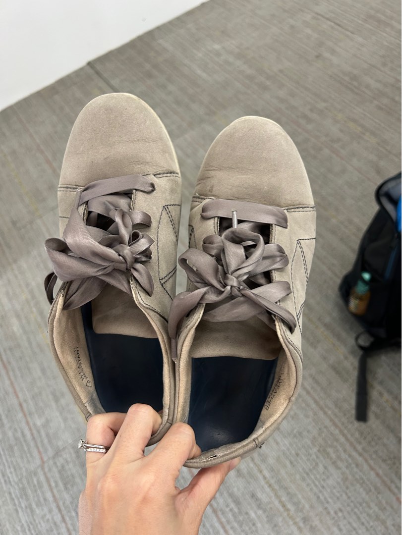 Vionic store suede sneakers