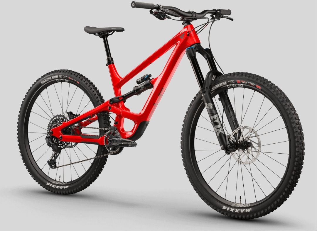 Yt capra pro black magic top