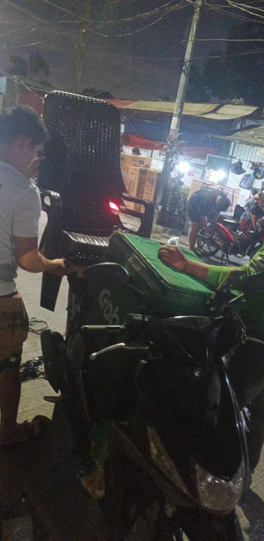 ZOOEY RELAXING CHAIRS To City Walk Malolos Bulacan, Furniture & Home