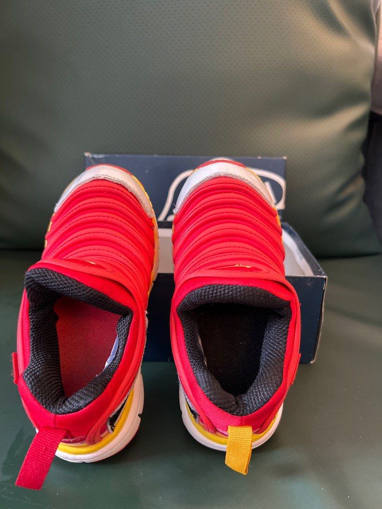 Nike 2y shoes outlet