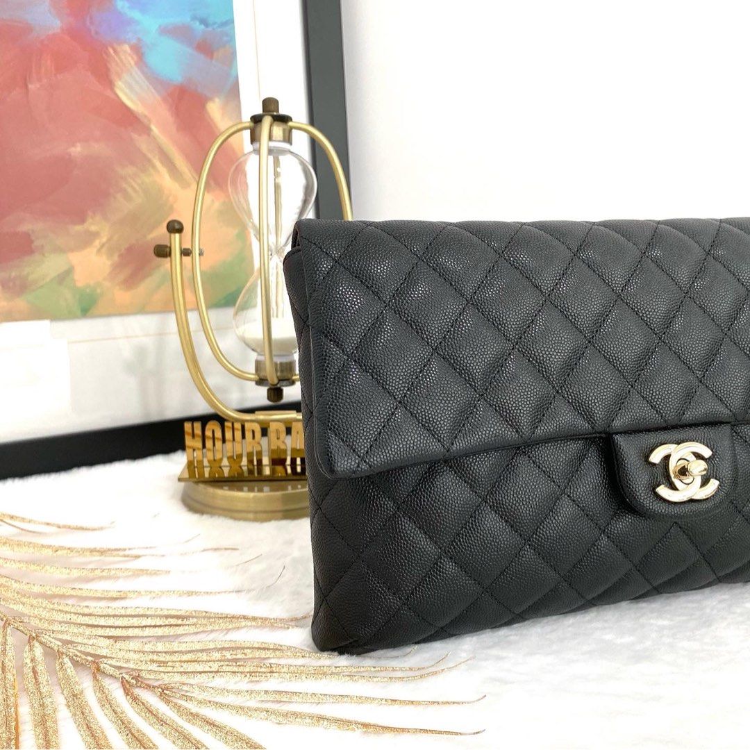 Chanel clutch online flap bag