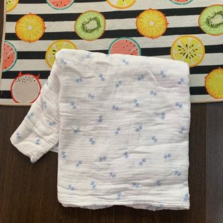 (Category: ) located in . Submitted by thekidshop (Listing ID 1277267120, Image 1). Description: .