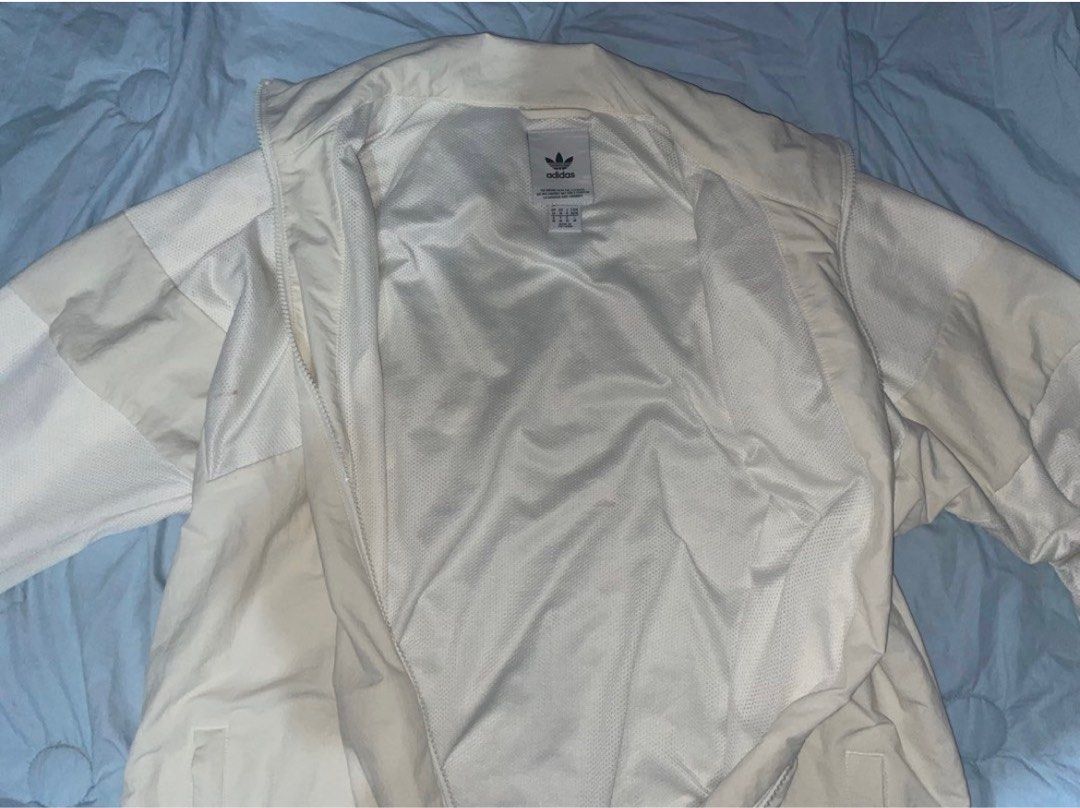 ADIDAS EQT ADV 91 18 Windbreaker Jacket Women s Fashion Coats Jackets and Outerwear on Carousell