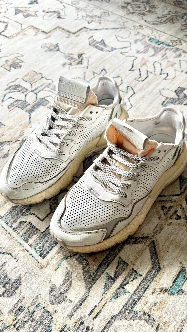 Adidas original nite jogger white deals
