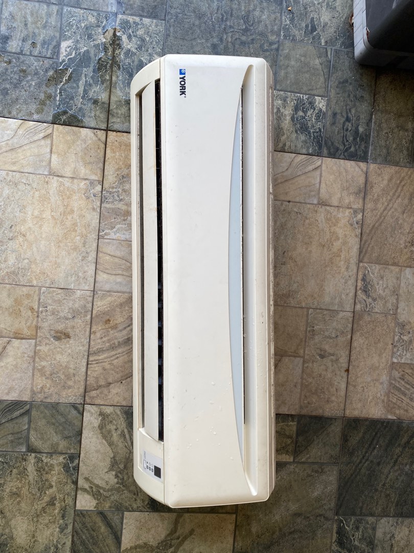 Aircon york 1hp, TV & Home Appliances, Air Conditioners & Heating on