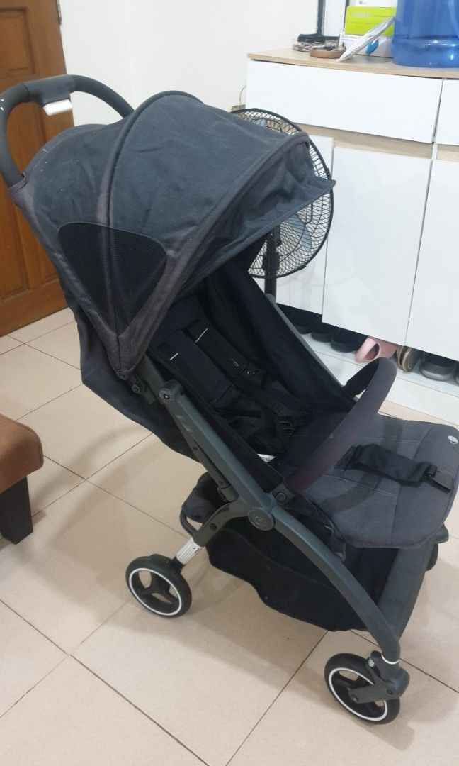Akeeva x Evenflo Lightweight Travel Stroller Babies Kids Going