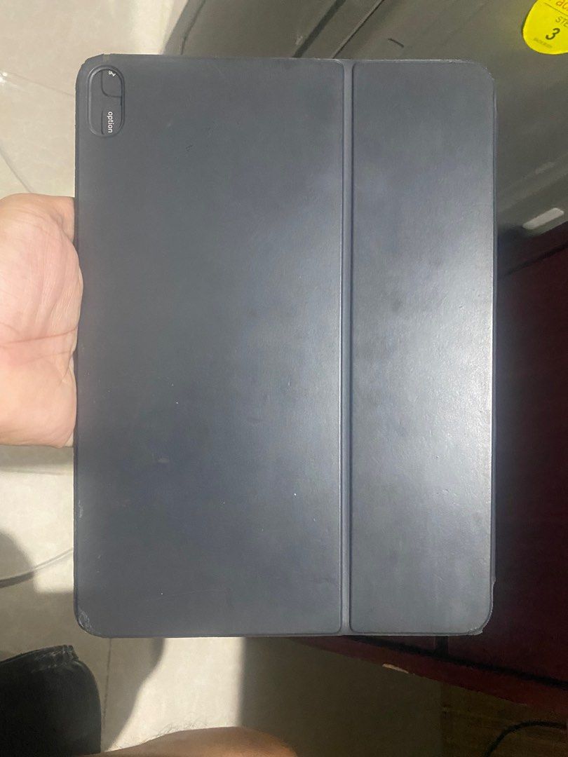 Apple Smart Keyboard Folio for 11” iPad Pro (Category: iPad) located in Santa Rosa. Submitted by tonbonda (Listing ID 1277258047, Image 3). Description: Apple Smart Keyboard Folio Unit Only Japanese Keyboard Lay-out Compatible with the ff: 1. 11” iPad Pro (1st gen) 2. iPad Air (5th gen) 3. iPad Air (4th gen).