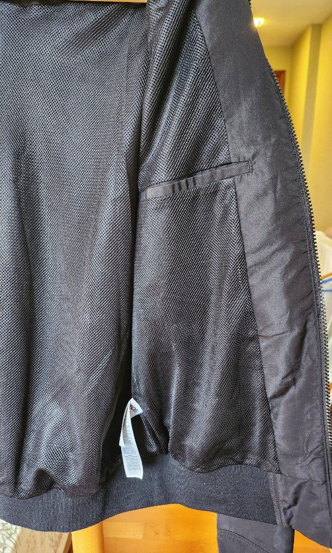 Asos black windbreaker bomber jacket Men s Fashion Coats