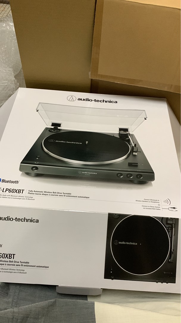 Audio Technica AT-LP60XBT Vinyl Player Piring Hitam, Audio, Portable Music  Players on Carousell
