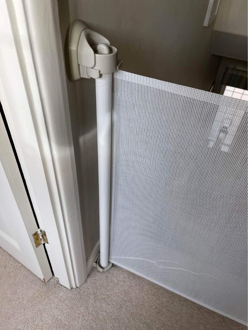 Babepai Retractable Safety Gate, Babies & Kids, Baby Nursery & Kids