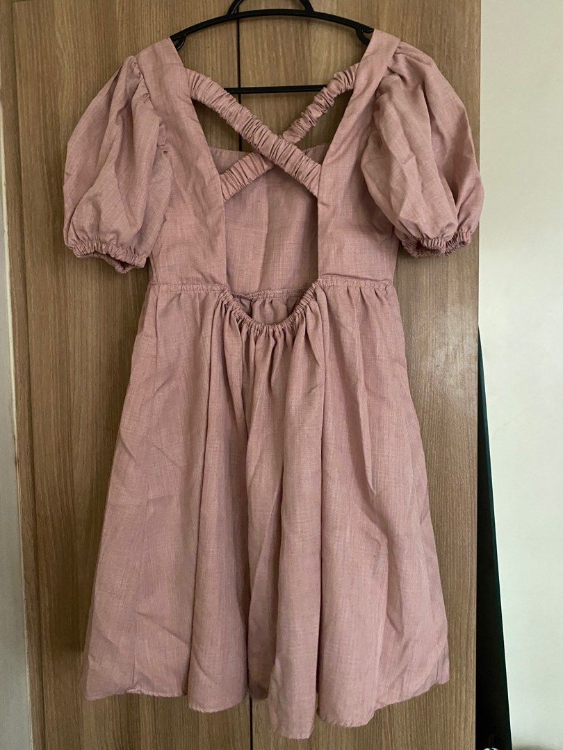 Baby pink dress (Category: Dresses) located in Mandaluyong City. Submitted by preLAVed (Listing ID 1277154816, Image 2). Description: Baby pink dress Fits small No flaws, needs ironing Barbie core vibes 💕 Buyer to shoulder sf.