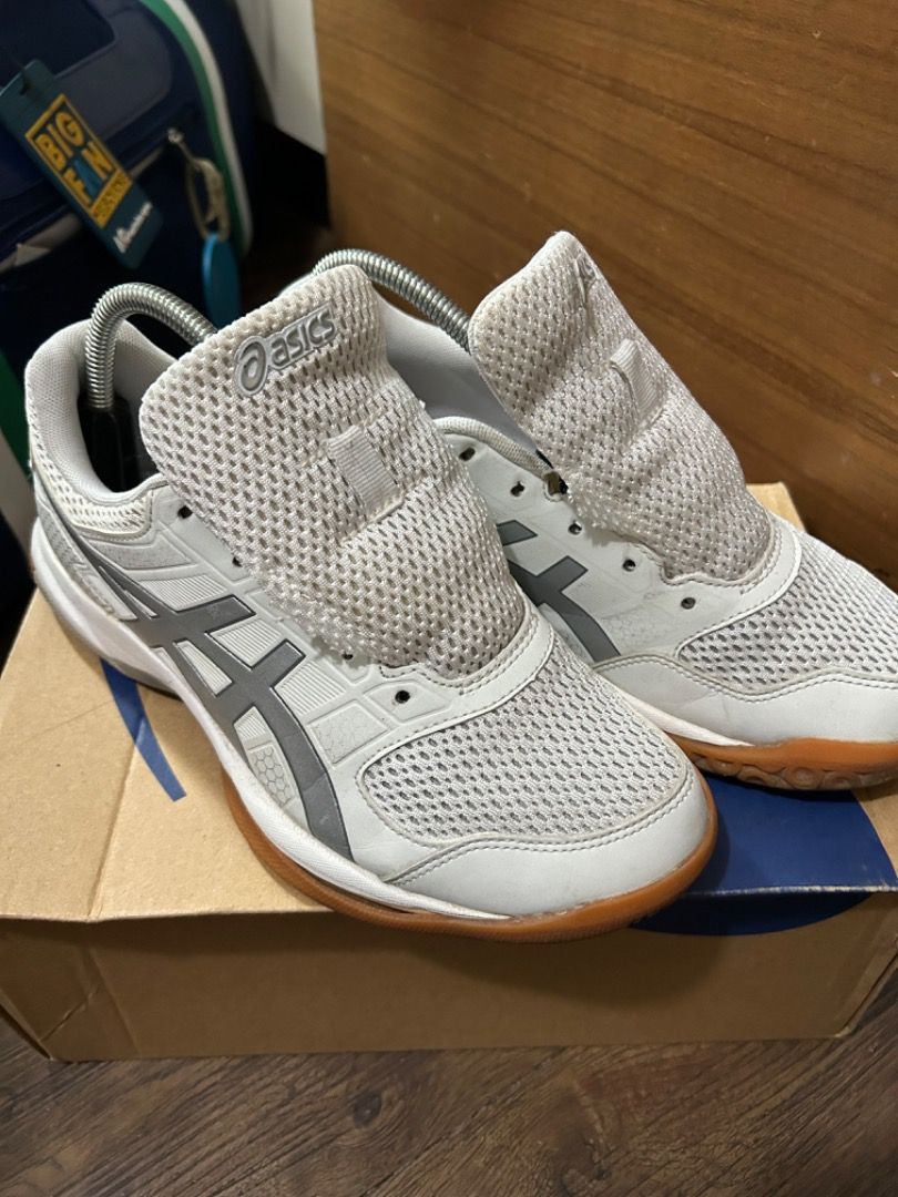 Asics metrowalk on sale women's casual shoes