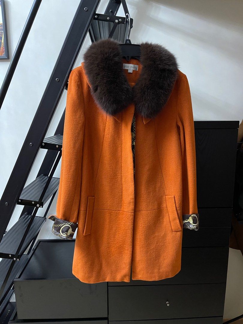 Vintage wool coat with fur collar top