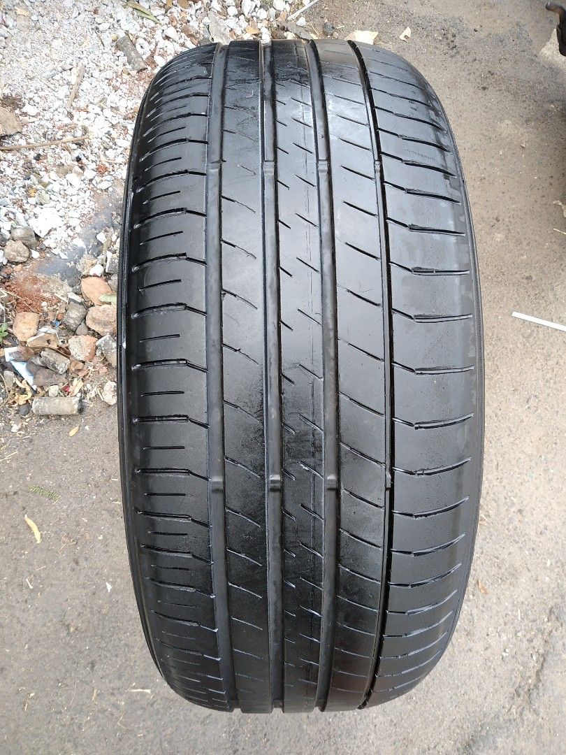 235/50 R18、DUNLOP VEURO SILENTCORE、2024年（Ban 235/50 R18 Dunlop 