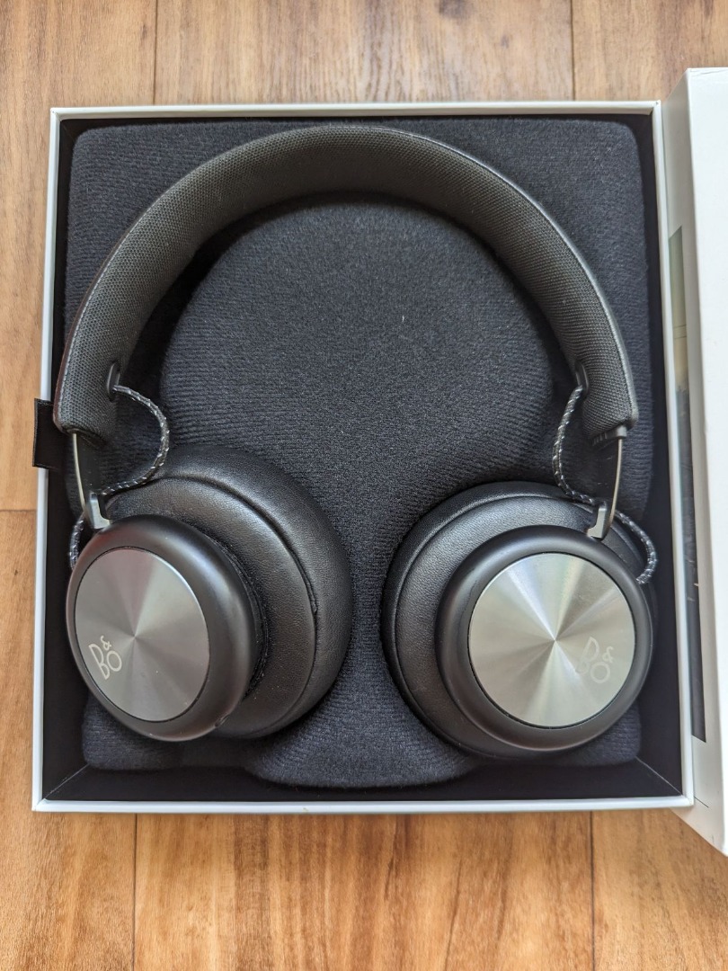 Bang and olufsen hotsell h4 1st generation
