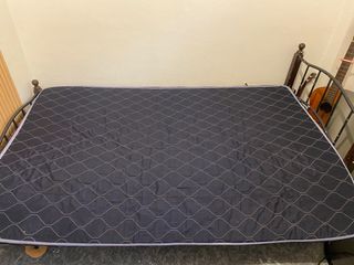 (Category: ) located in . Submitted by tinecmf (Listing ID 1277210336, Image 1). Description: .