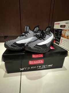 Supreme Lace Locks For Shoes, Men's Fashion, Watches & Accessories, Cap &  Hats on Carousell