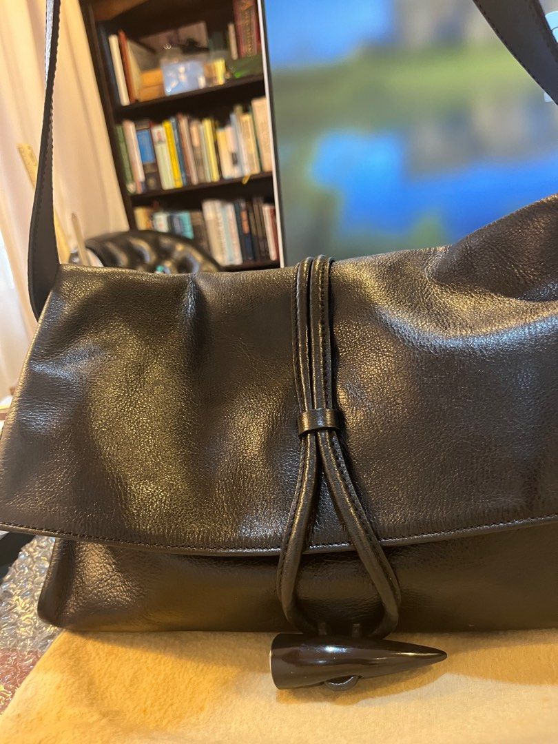 Burberry black 2025 leather purse