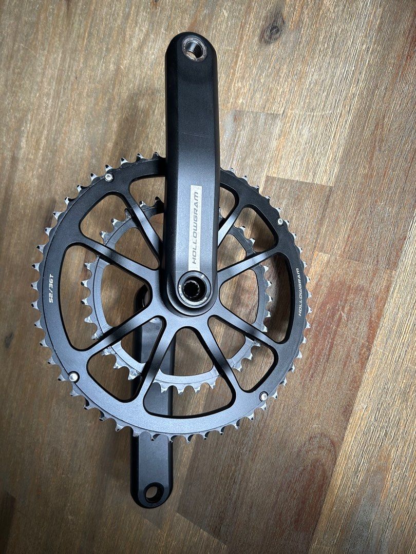 Hollowgram crankset 2024