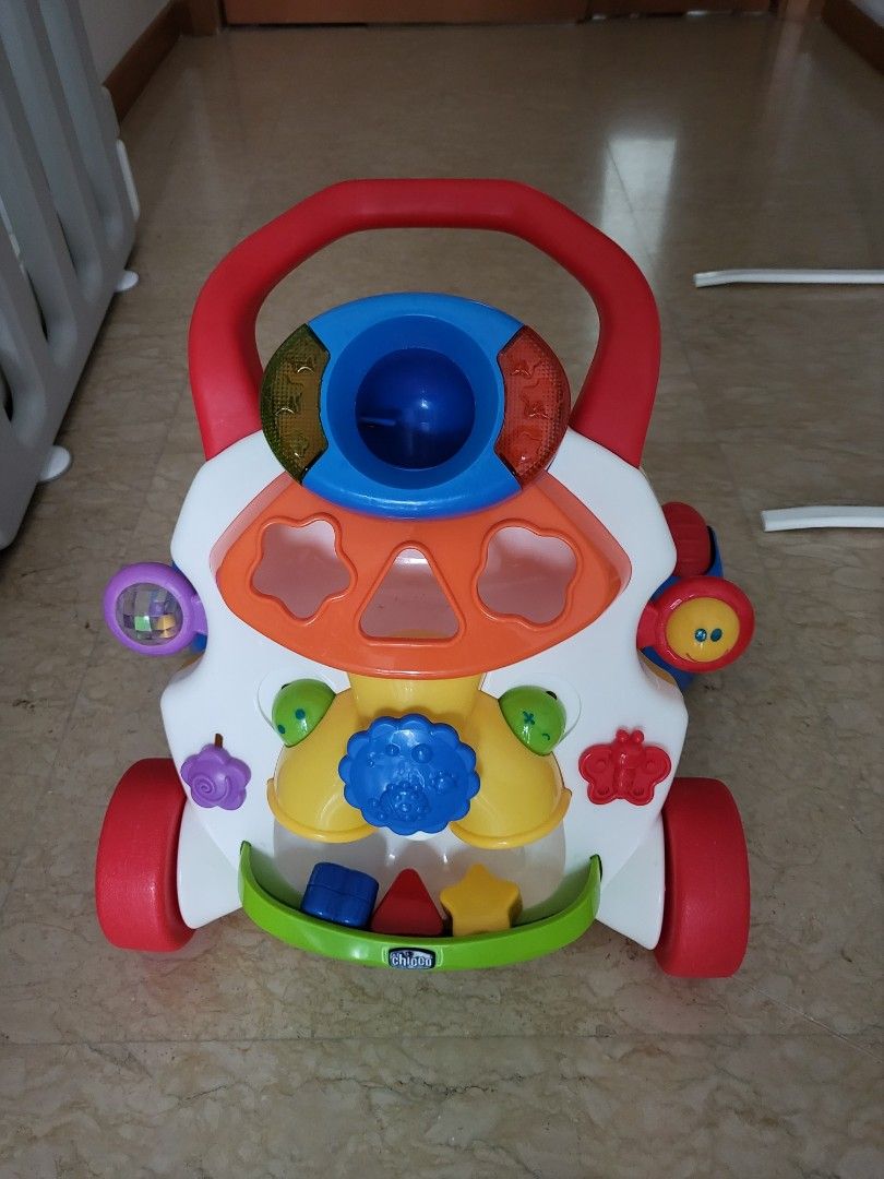 Chicco little 2025 driver baby walker