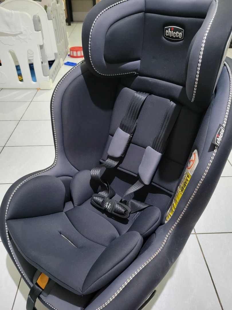 Chicco Nextfit IX Convertible Car Seat (Category: Car Seats) located in Quezon City. Submitted by maribassig (Listing ID 1277231106, Image 2). Description: Chicco NextFit IX - lightly used - bought from SM Megamall for 18k - rear-facing and forwarding facing - with level indicators - padded harness systems - features a 9-position ReclineSure leveling system that allows you to adjust the angle of the seat to ensure a comfortable and safe fit for y