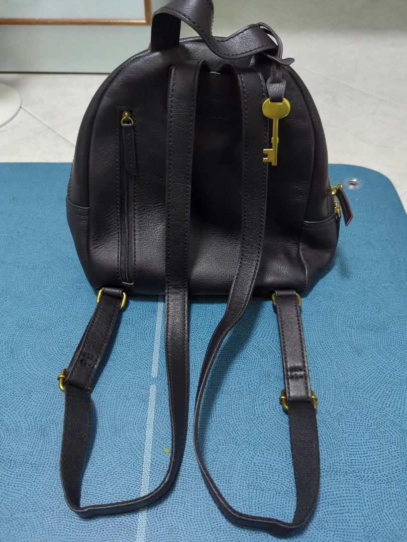 Fossil backpack sale hotsell